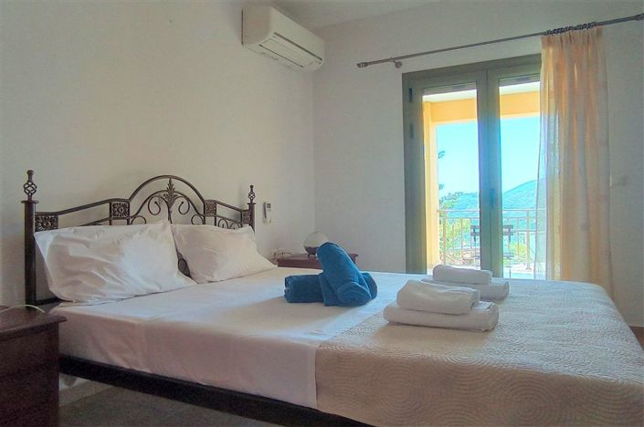 Image No.9-3 Bed House for sale