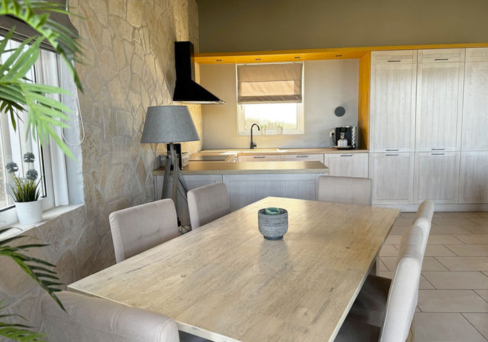 Image No.8-3 Bed House for sale