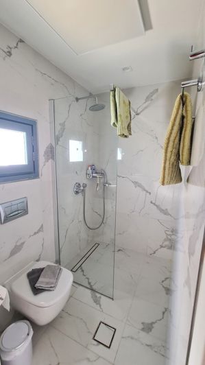 Image No.11-3 Bed House for sale