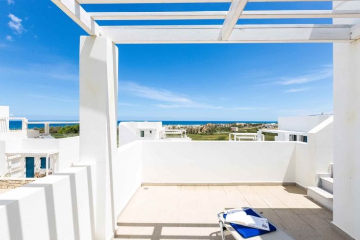 Image No.14-3 Bed Apartment for sale