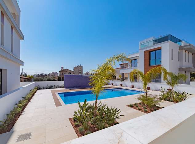 Image No.10-3 Bed Apartment for sale