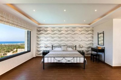 0cebb6fa-2e13-4448-9c77-4a326eab3915