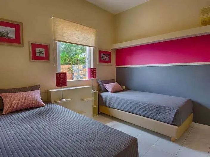 Image No.14-4 Bed House for sale