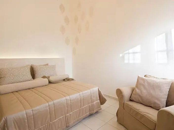 Image No.15-4 Bed House for sale