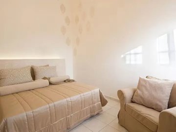 2dfc9751-8673-4e72-80ee-8d7c14f03165