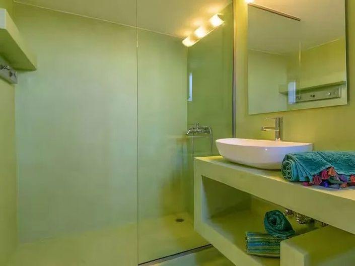 Image No.17-4 Bed House for sale