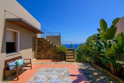 12031e35-9233-4768-b874-3e8a2a9648c6