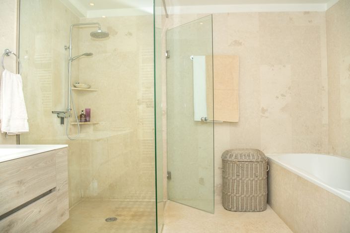 Image No.9-3 Bed House for sale