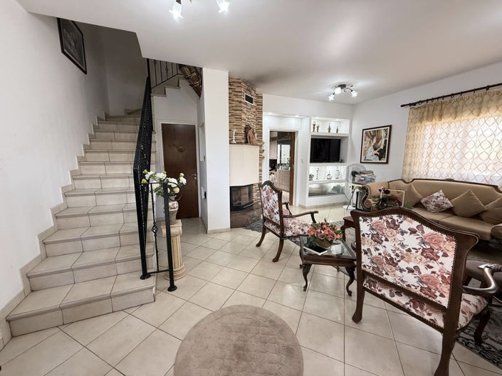 Image No.4-Propriété de 3 chambres à vendre à Oroklini