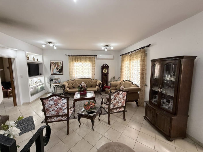 Image No.5-Propriété de 3 chambres à vendre à Oroklini