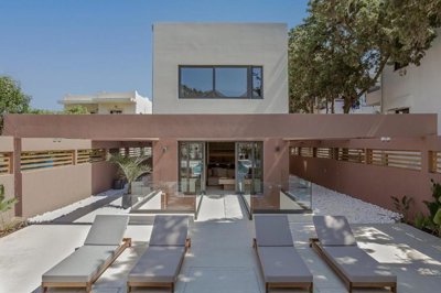 1618b93c-dc28-4ef7-897f-37d3e5d78752