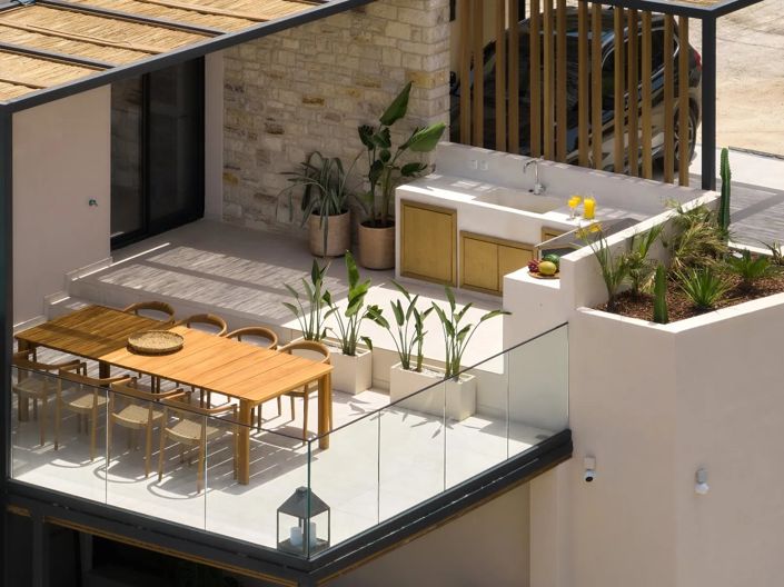 Image No.9-6 Bed House for sale