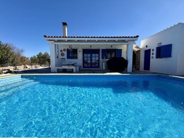 ea7524da-ebf9-4edf-90a4-11aef5cdc52c