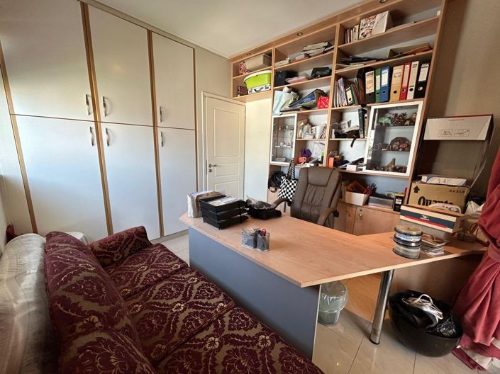 Image No.21-3 Bed Apartment for sale