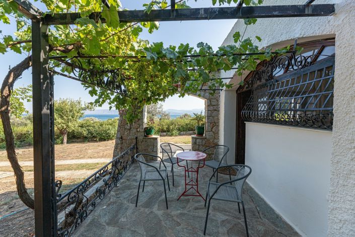 Image No.4-Maison de 4 chambres à vendre à Eretria