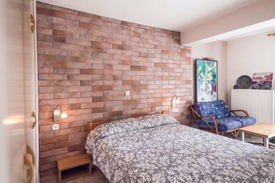 b1c80fa5-6f92-448b-ba6d-eb21d7c94a1b