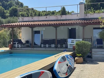 1e8ad946-5b60-4cc4-8ac7-b3c23b782812