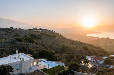 9e633984-39d3-4ae6-90af-9e6b578f0af9