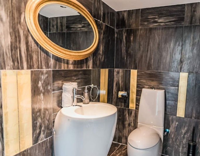 Image No.21-4 Bed Property for sale