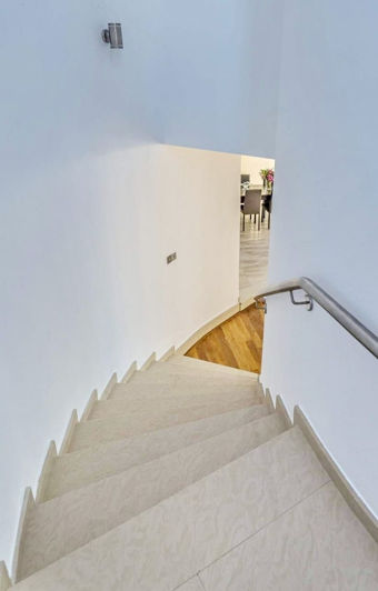 Image No.24-4 Bed Property for sale