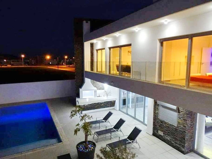 Image No.32-4 Bed Property for sale