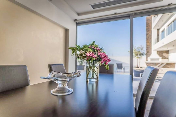 Image No.5-4 Bed Property for sale