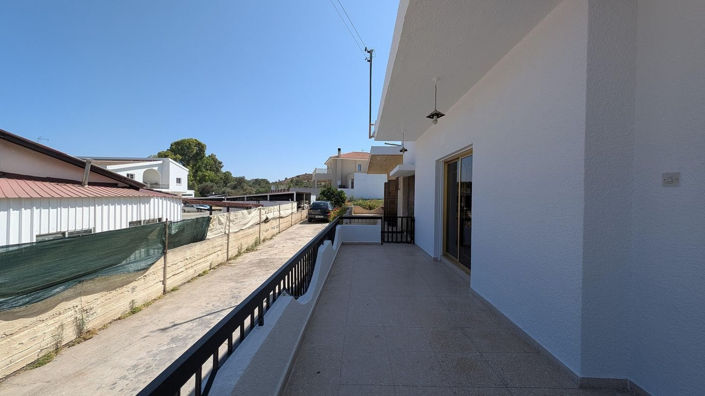 Image No.35-3 Bed Property for sale