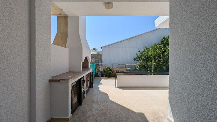 Image No.37-3 Bed Property for sale