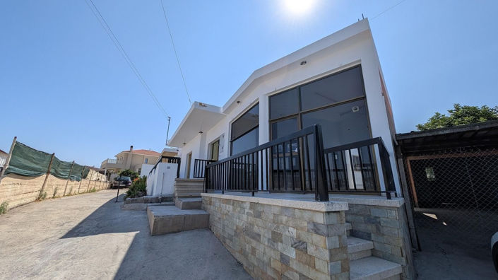 Image No.38-3 Bed Property for sale