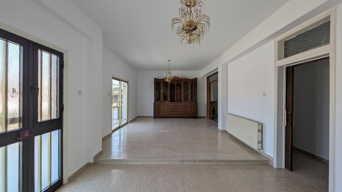 Image No.5-3 Bed Property for sale