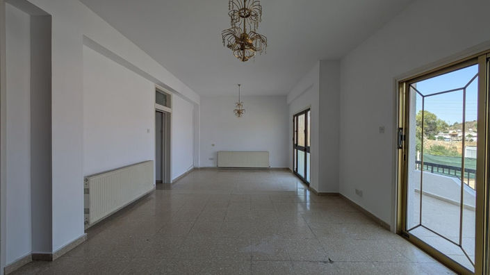 Image No.8-3 Bed Property for sale