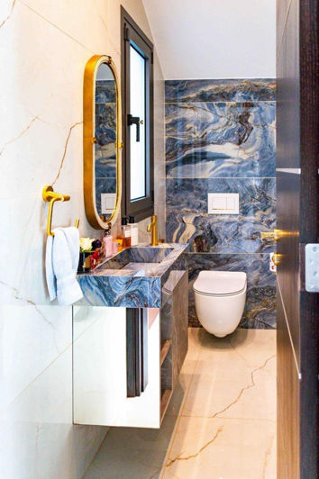 Image No.10-5 Bed Property for sale