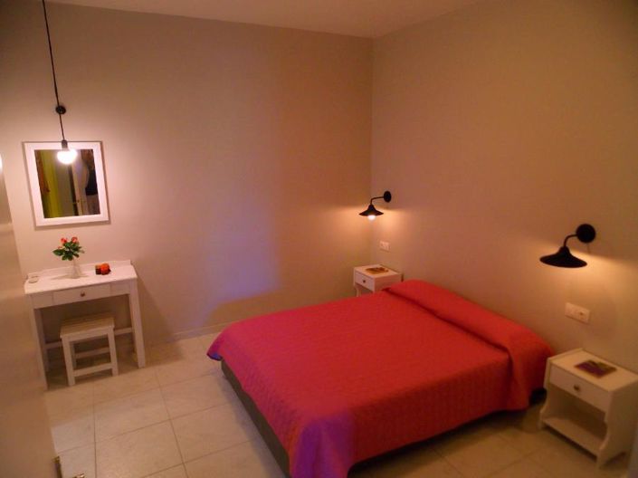 Image No.10-16 Bed Property for sale