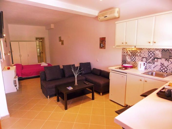 Image No.4-16 Bed Property for sale