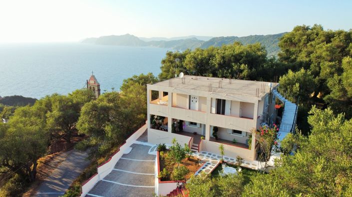 Image No.3-4 Bed House for sale