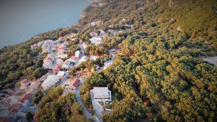 Image No.8-4 Bed House for sale