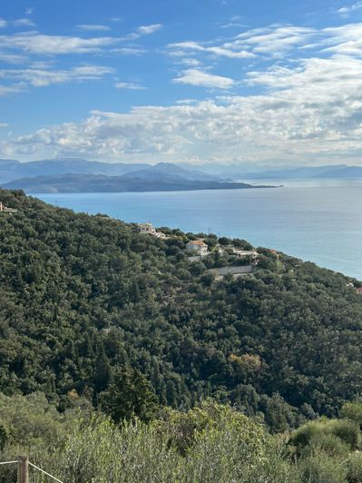 Image No.11-5 Bed House for sale