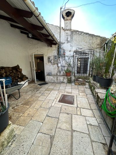 Image No.20-5 Bed House for sale