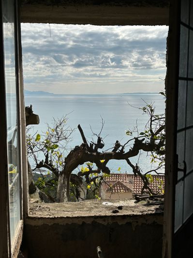 Image No.26-5 Bed House for sale