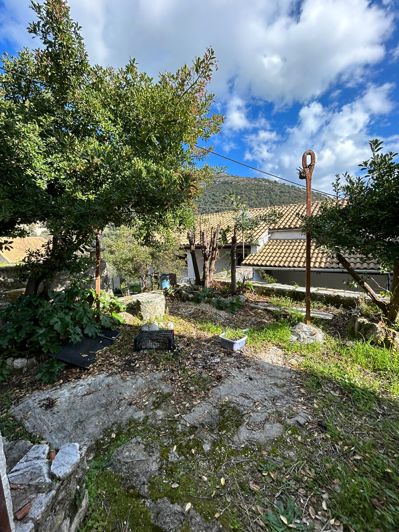 Image No.30-5 Bed House for sale