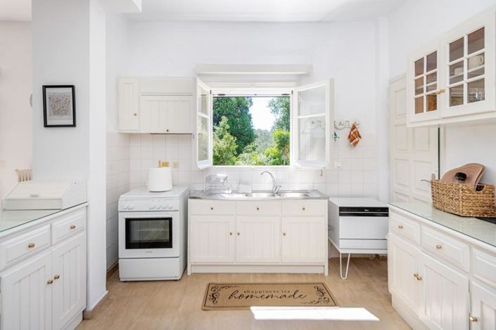 Image No.12-4 Bed House for sale