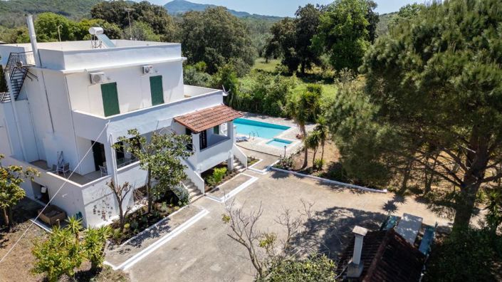 Image No.18-4 Bed House for sale