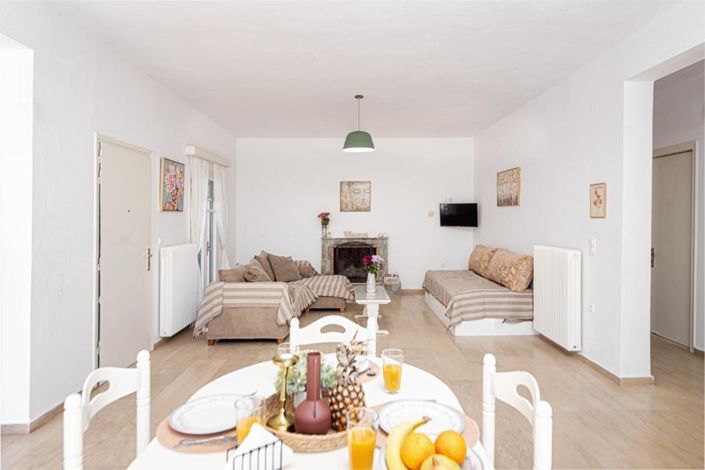 Image No.2-4 Bed House for sale