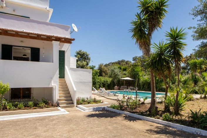 Image No.20-4 Bed House for sale