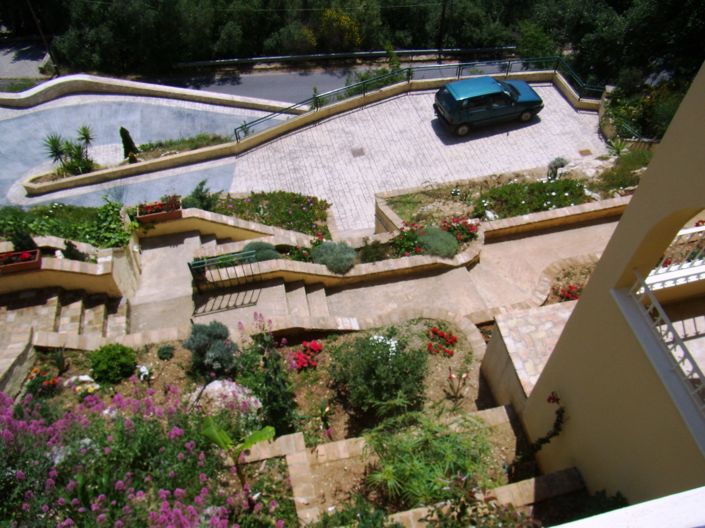 Image No.2-4 Bed House for sale