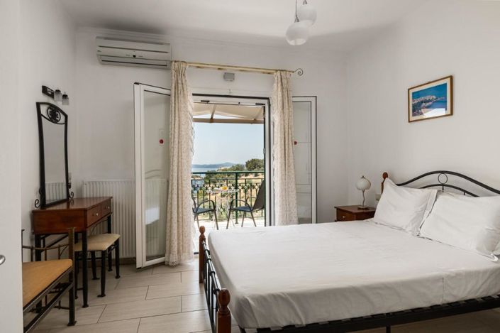 Image No.22-4 Bed House for sale