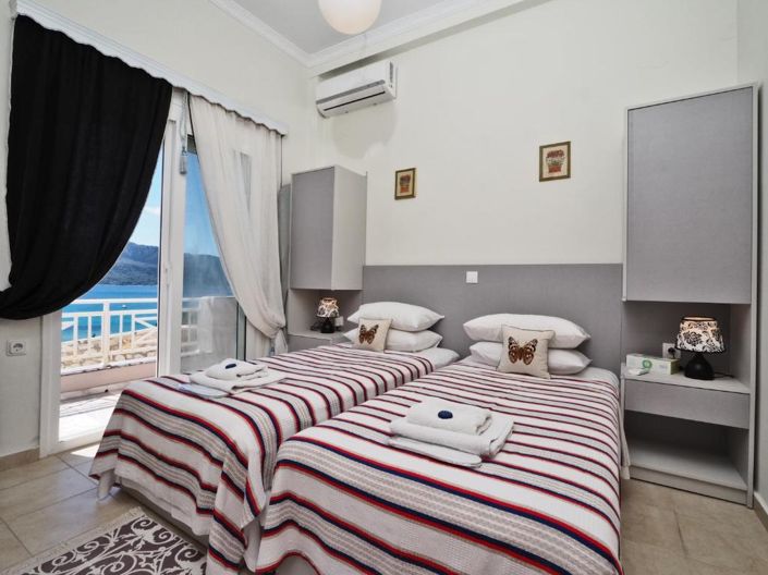 Image No.23-7 Bed House for sale