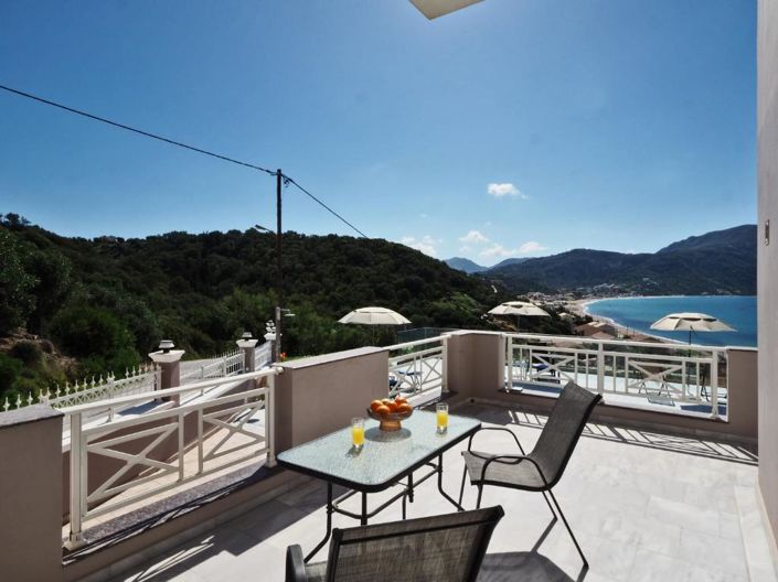 Image No.25-7 Bed House for sale