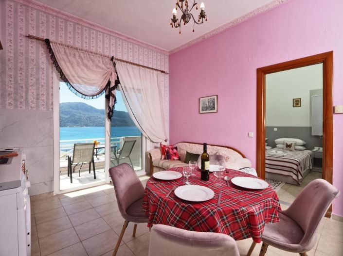 Image No.26-7 Bed House for sale