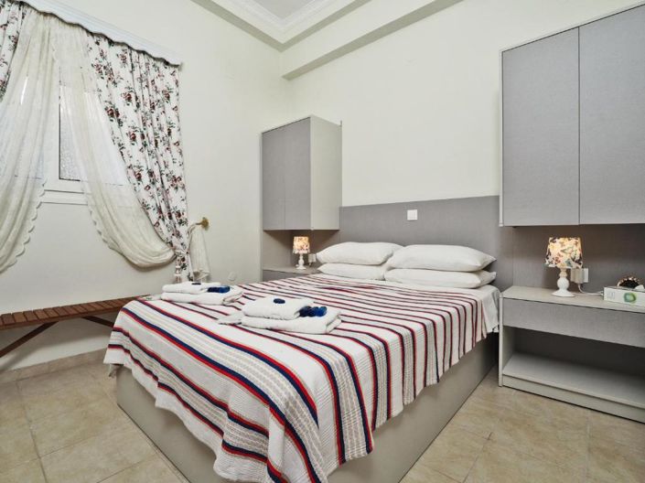 Image No.29-7 Bed House for sale